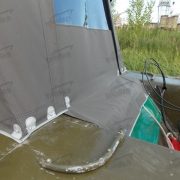 Ходовой тент на лодку Днепр на штатное стекло